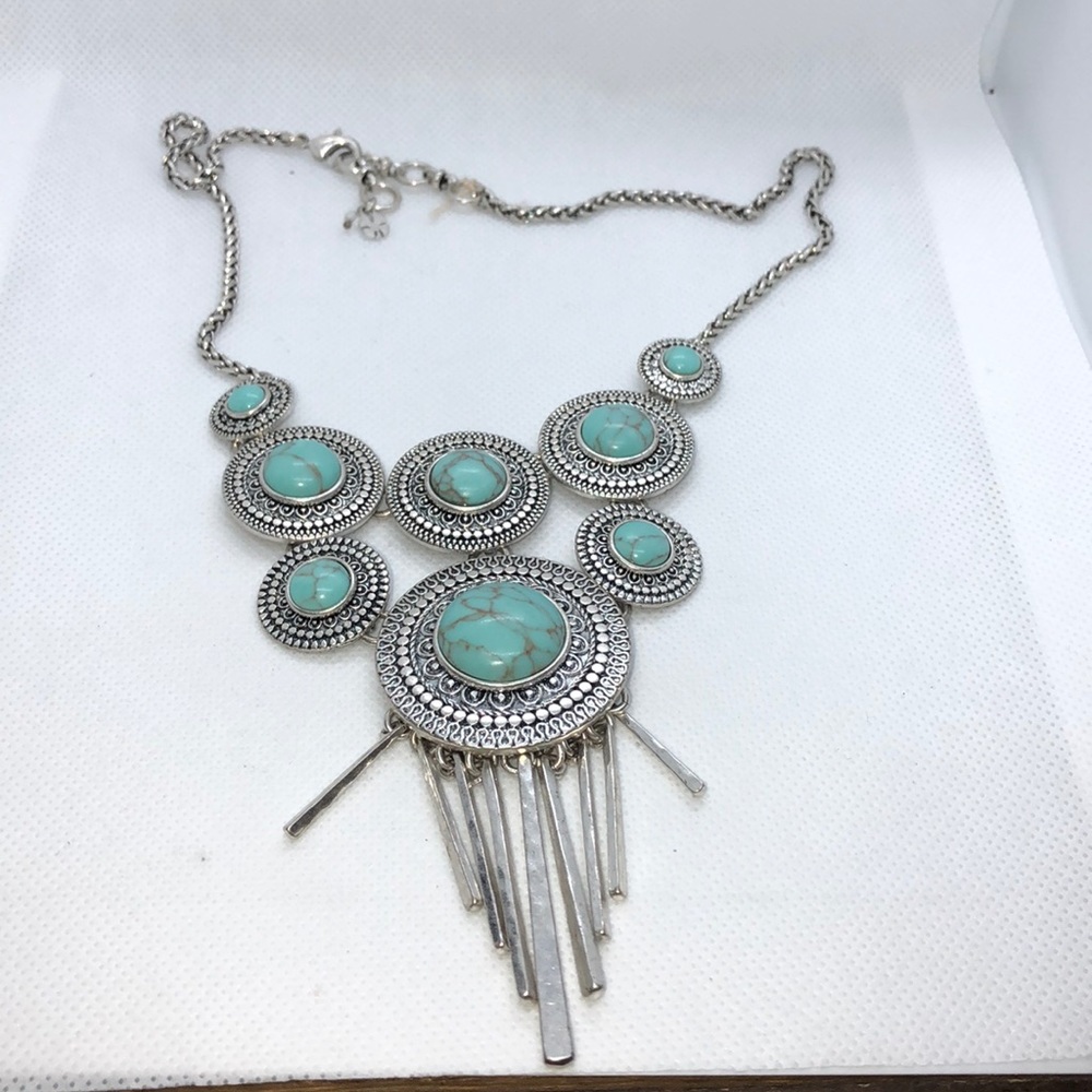 Stunning Silver and Turquoise 🍀 Necklace